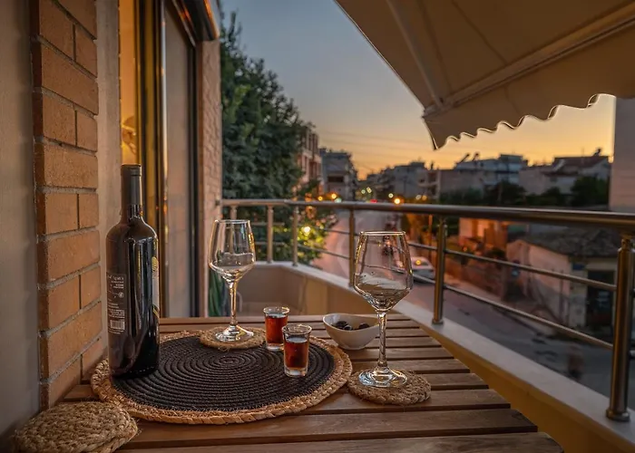 Enigma, A Lux And Boho City Apartment Downtown